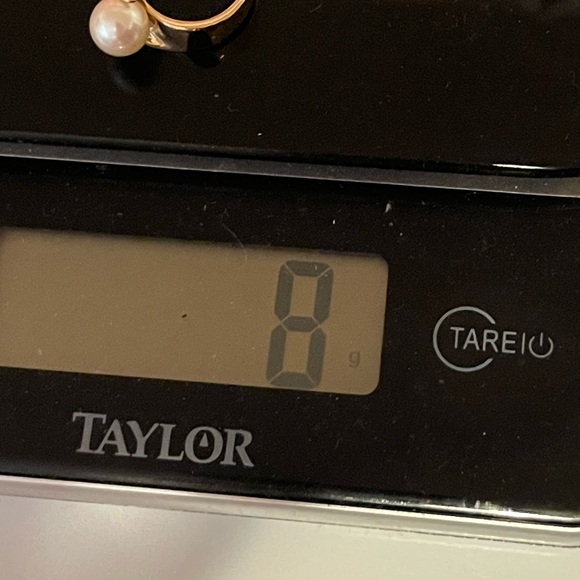 Genuine gold and pearl ring with diamond accents - Picture 8 of 9